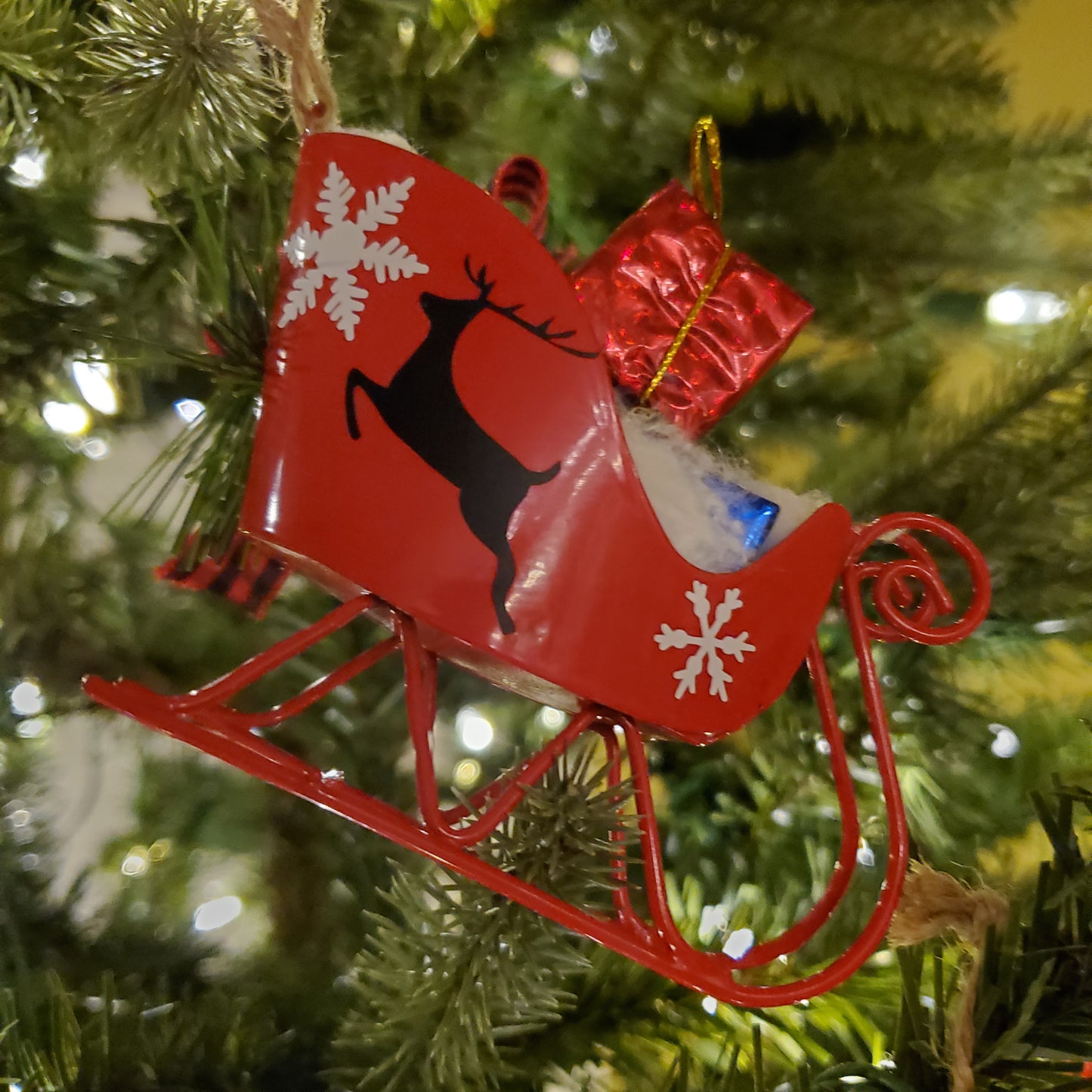 Sleigh Christmas Ornament with Pine Cones